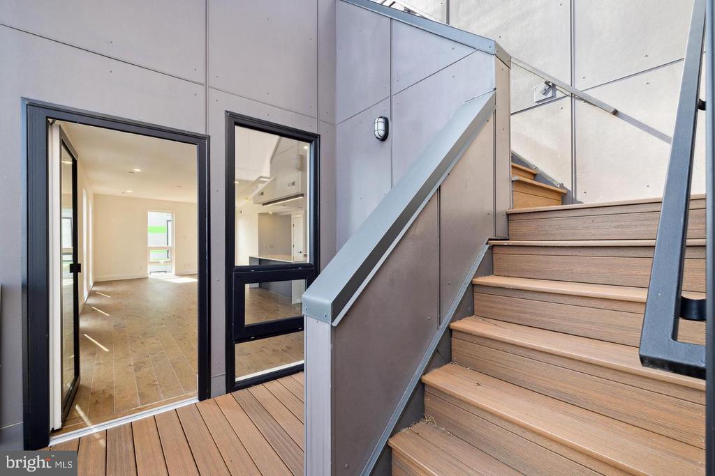 1501 N 31ST STREET Unit: PH12