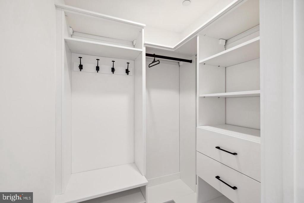 1501 N 31ST STREET Unit: PH12