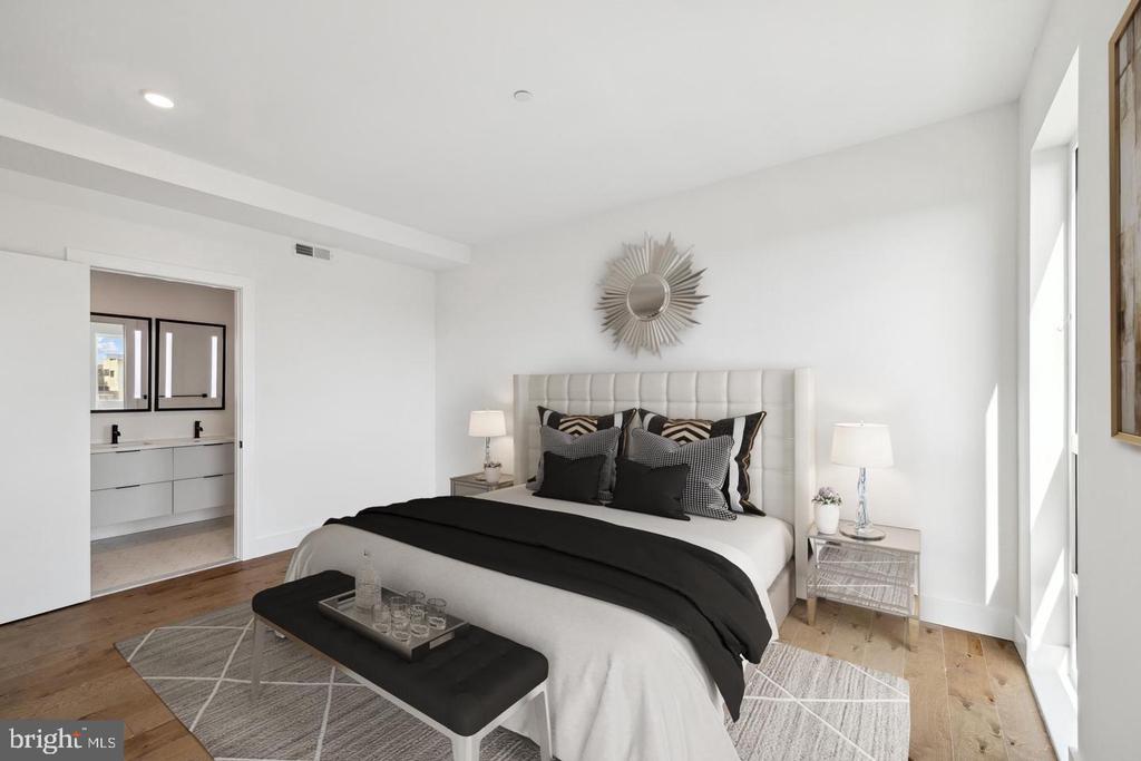 1501 N 31ST STREET Unit: PH12