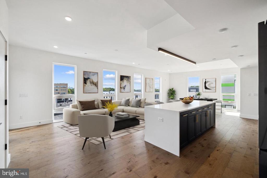 1501 N 31ST STREET Unit: PH12