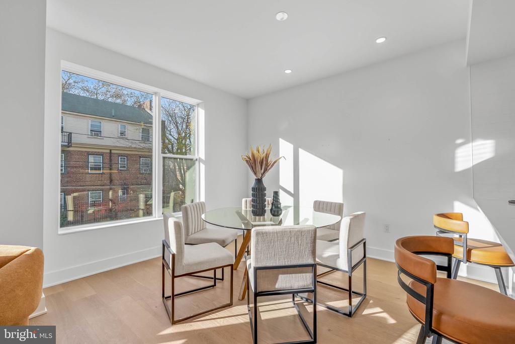 637 N 7TH STREET Unit: C4B