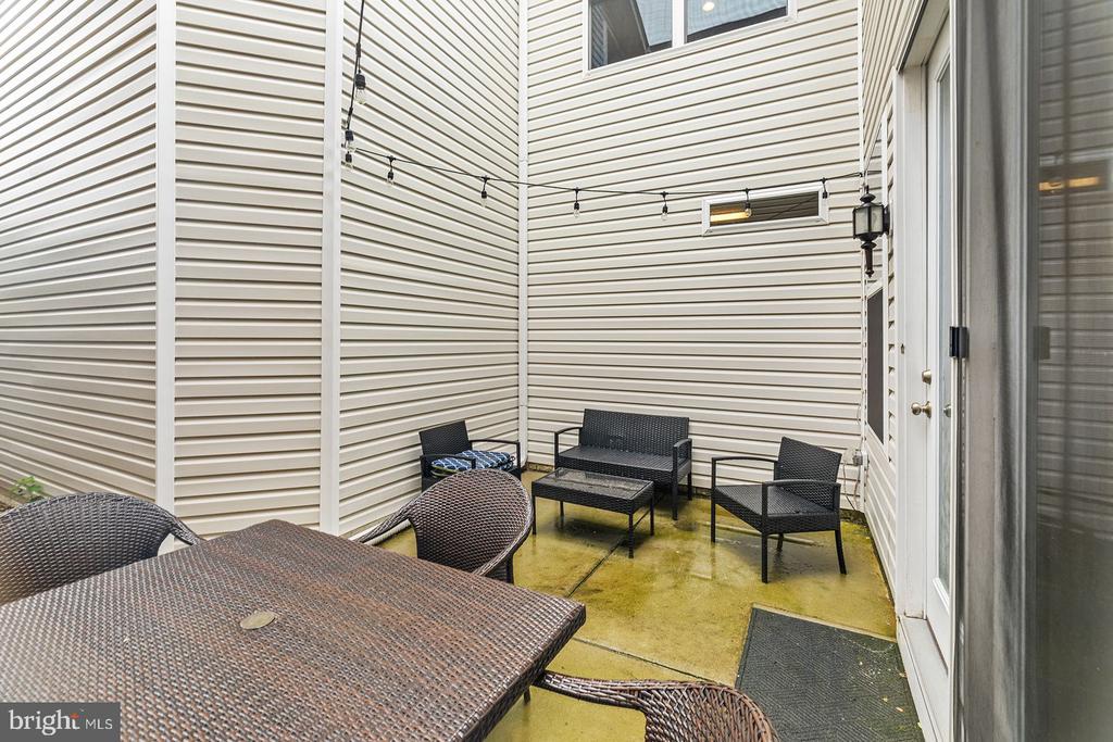 15 Bennett Point Ln #T206h