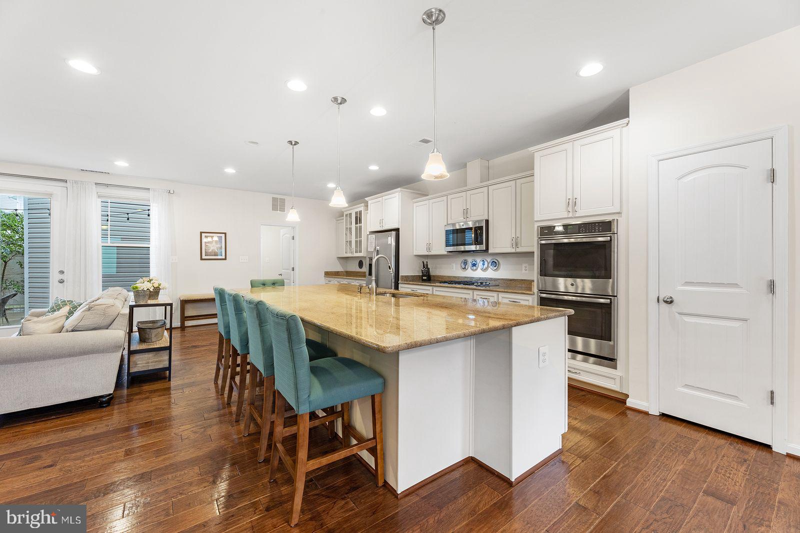 15 Bennett Point Ln #T206h