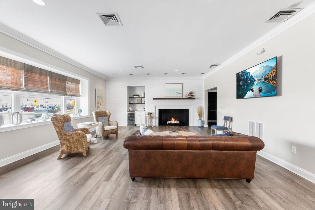 1209 Coastal Hwy #9