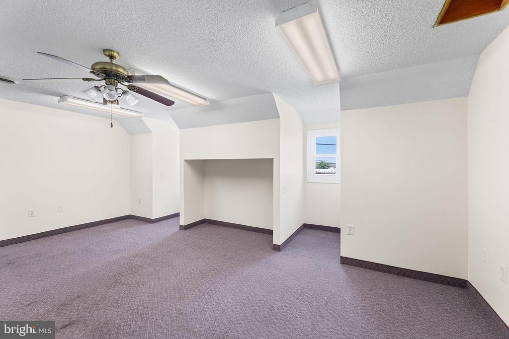 1209 Coastal Hwy #9