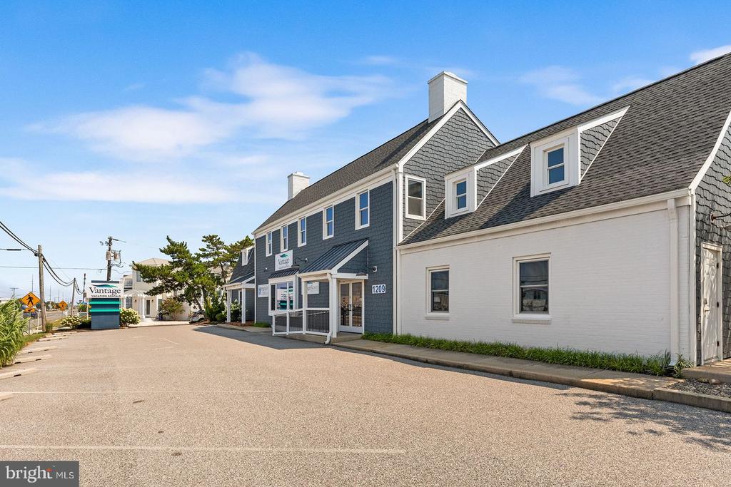 1209 Coastal Hwy #9