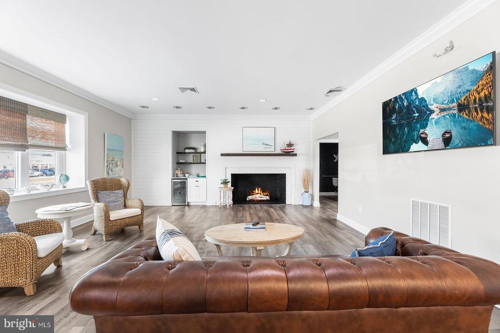 1209 Coastal Hwy #9