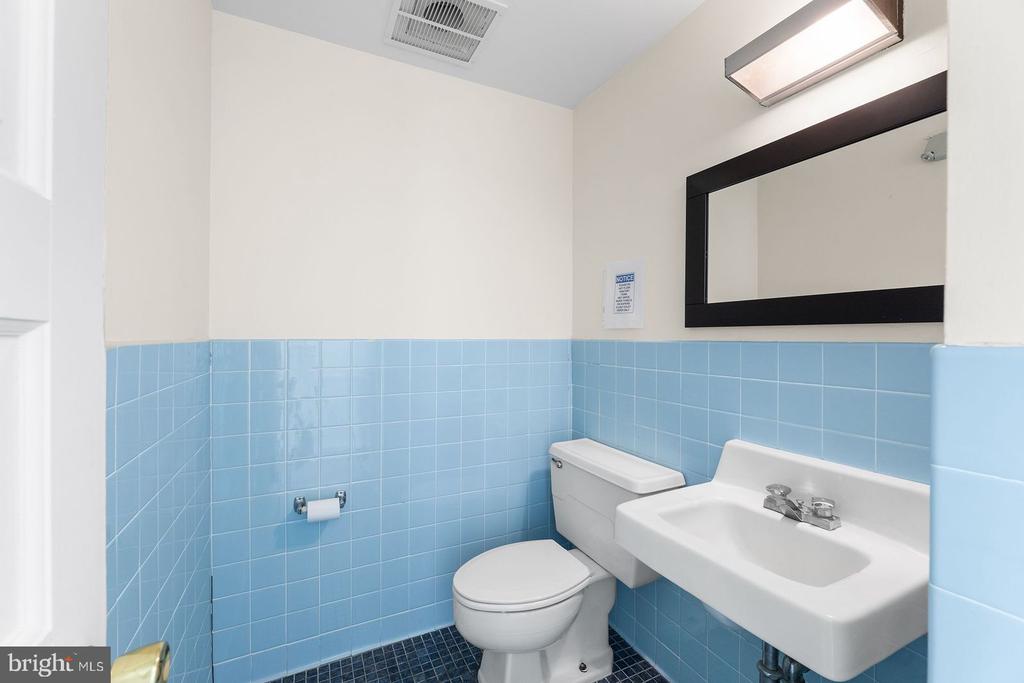 1209 Coastal Hwy #9