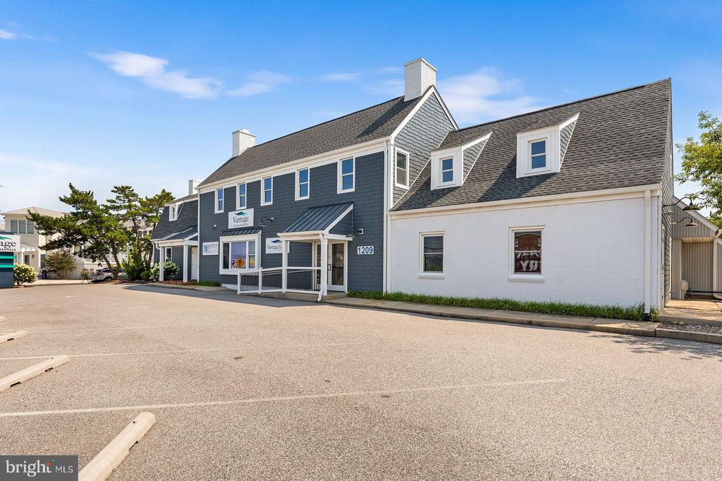 1209 Coastal Hwy #9