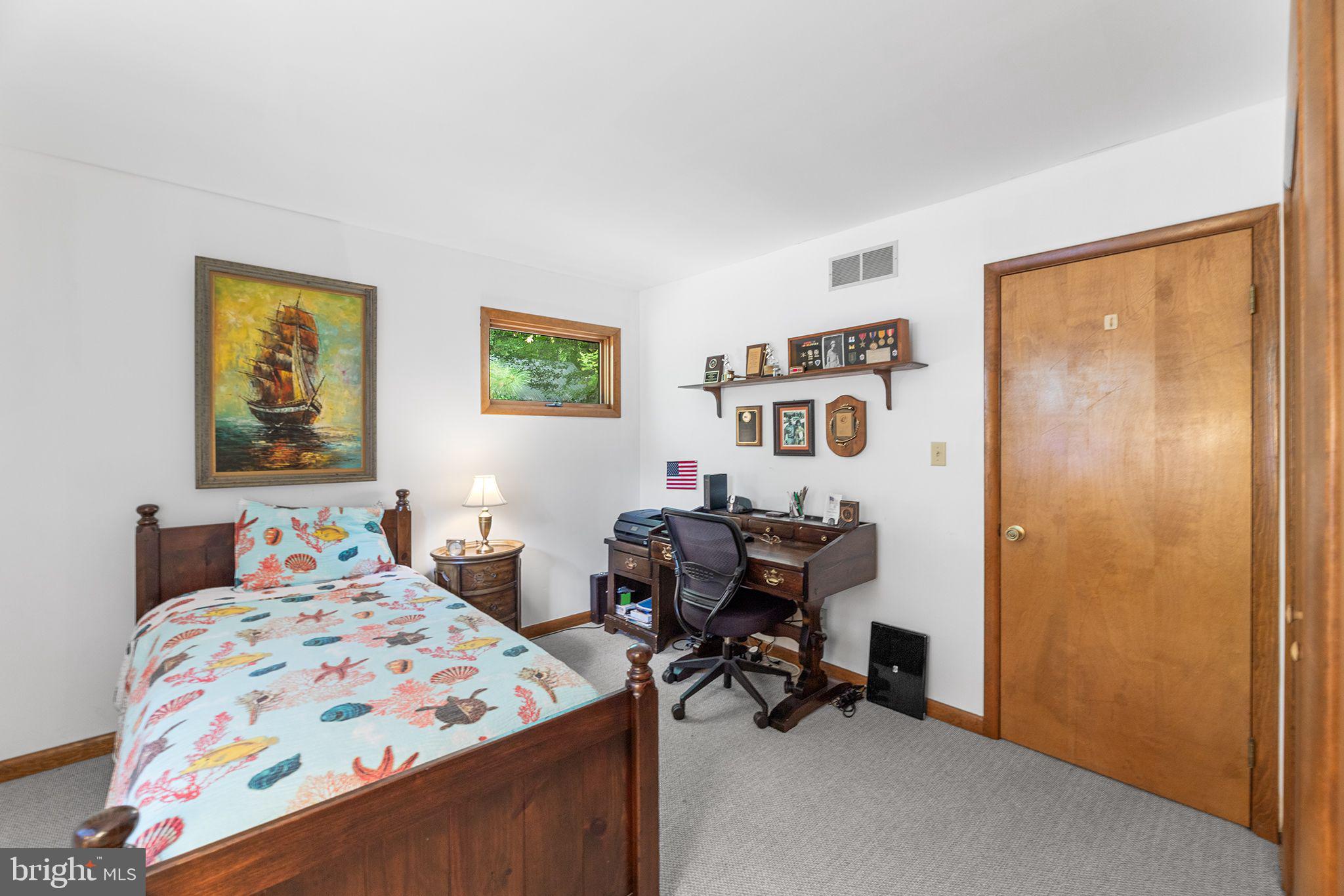 5 Kent Ave