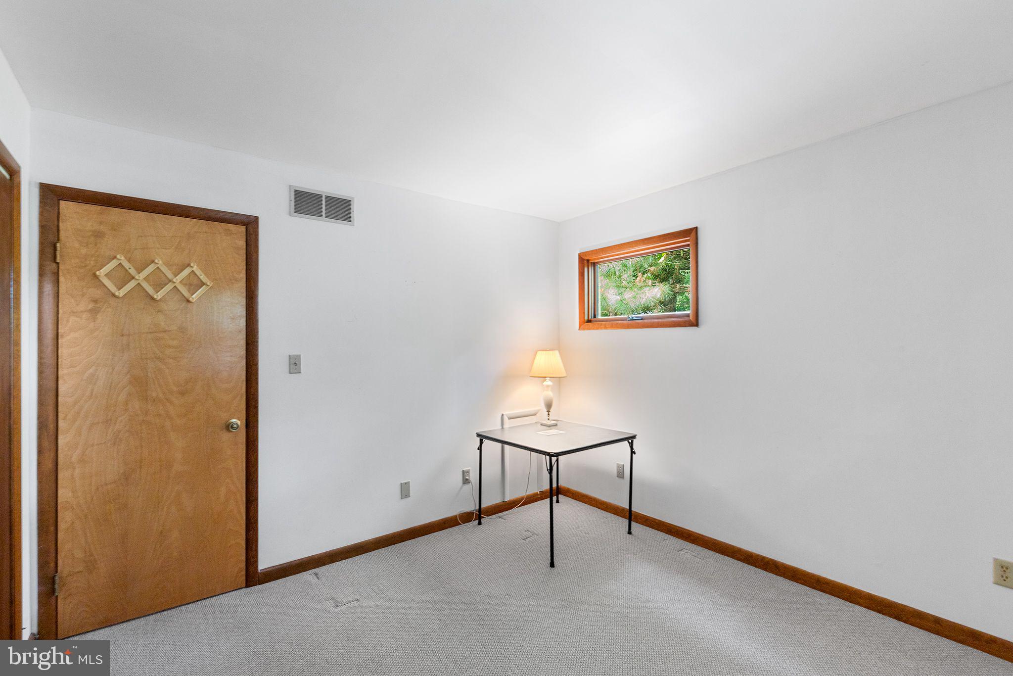 5 Kent Ave