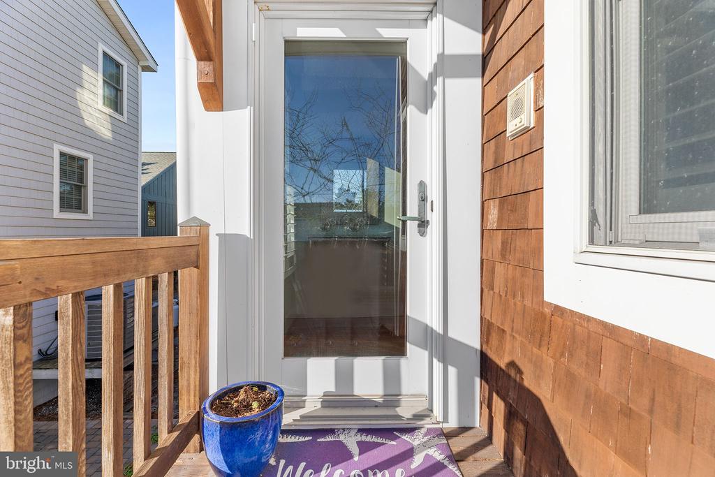 41 N Atlantic Ave