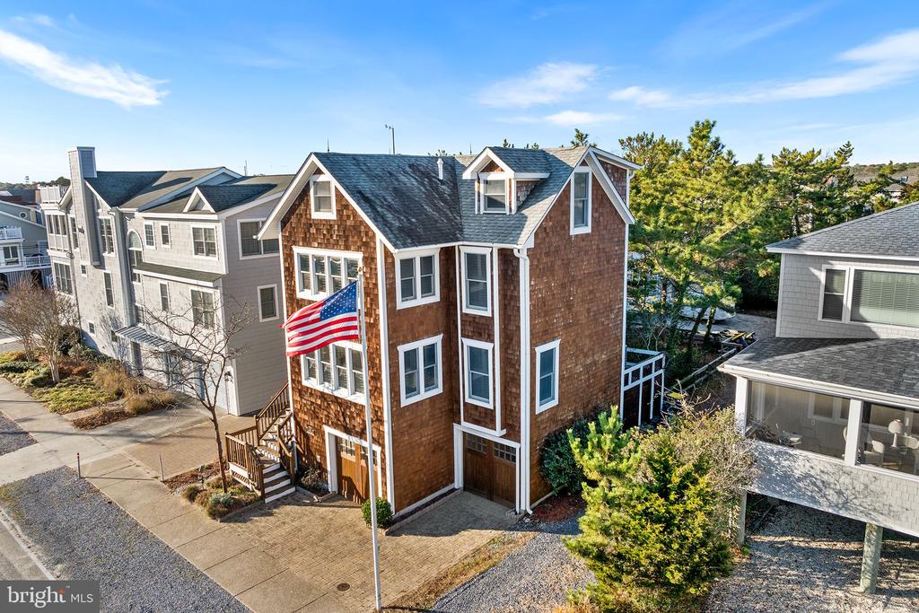 41 N Atlantic Ave