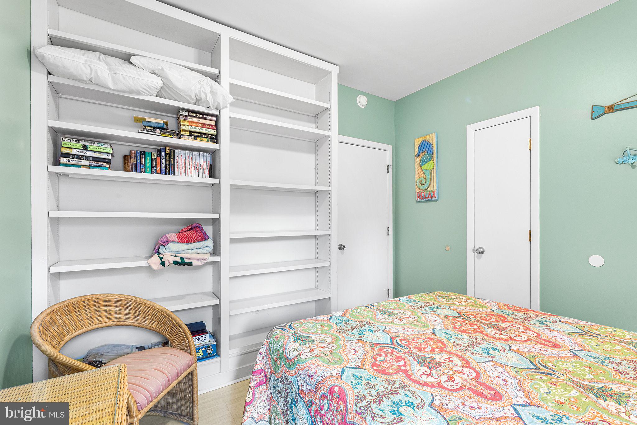 40126 W VIRGINIA AVENUE