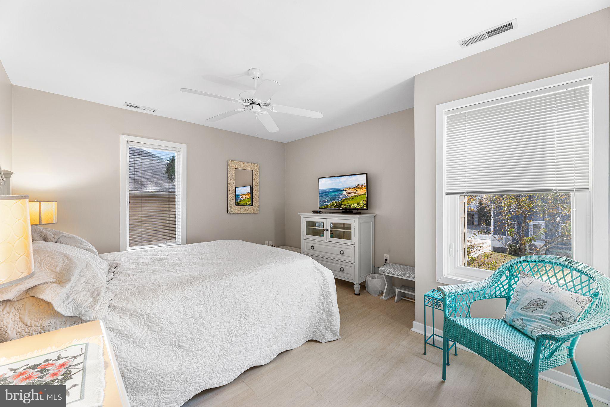 40126 W VIRGINIA AVENUE