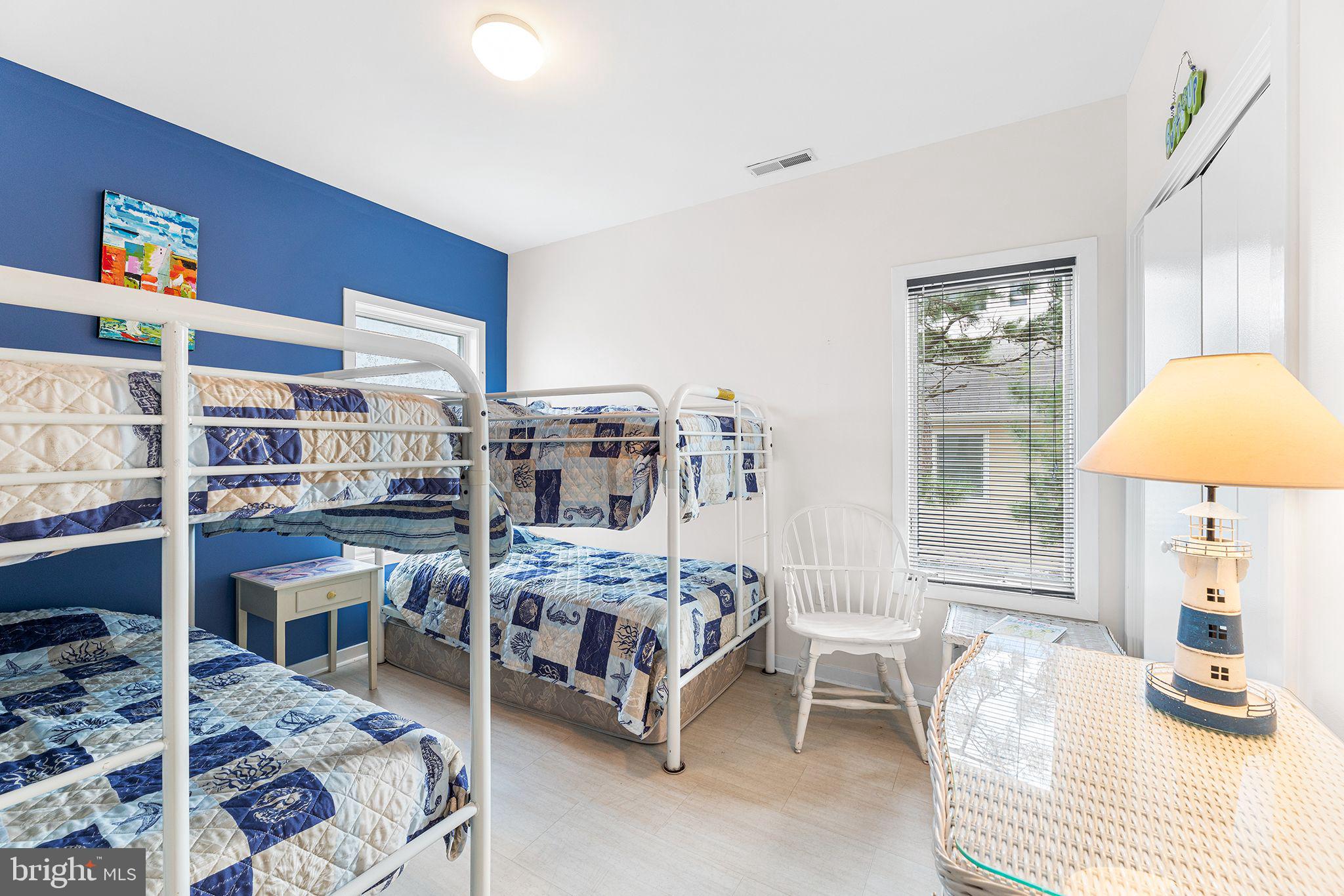 40126 W VIRGINIA AVENUE