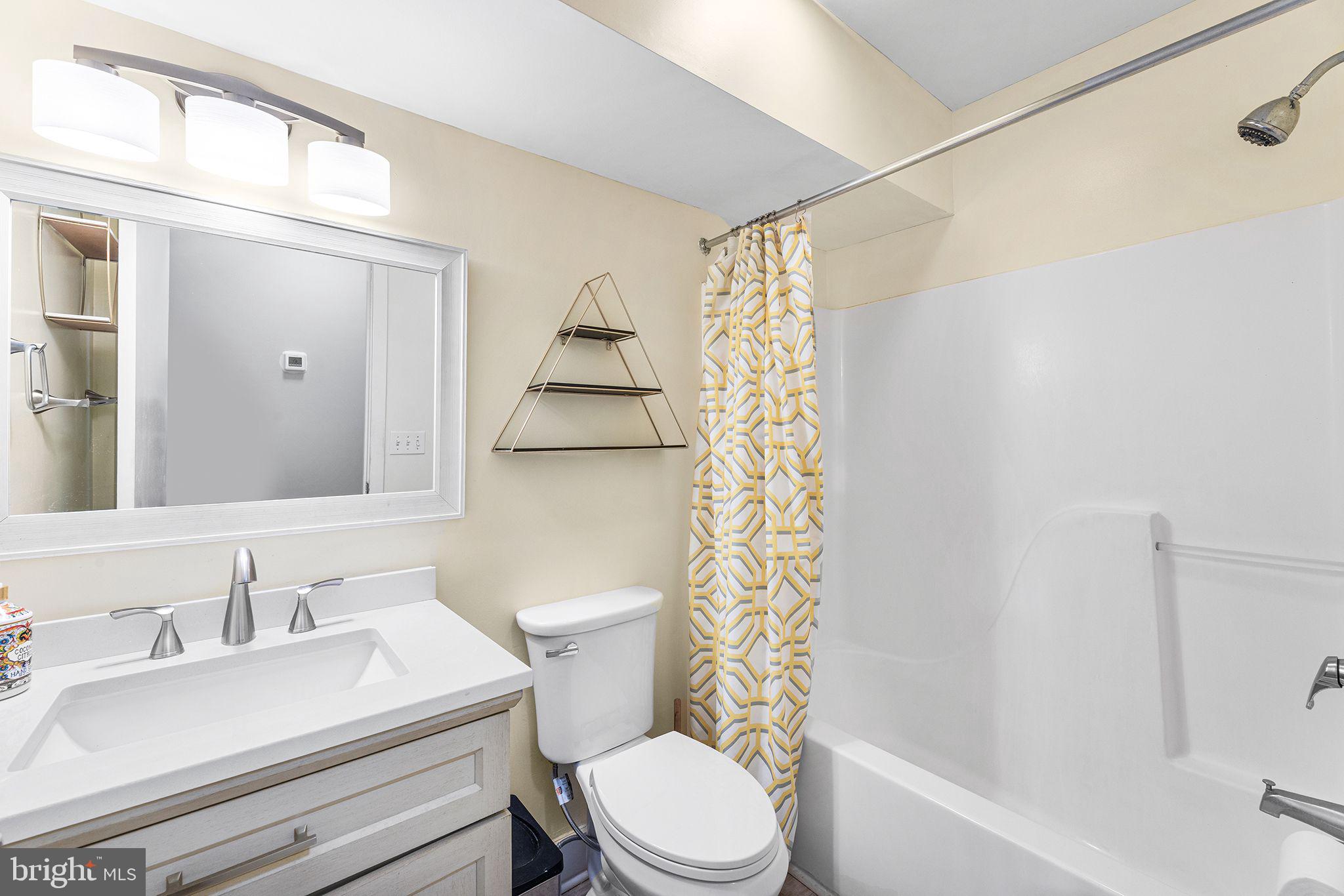 40126 W VIRGINIA AVENUE