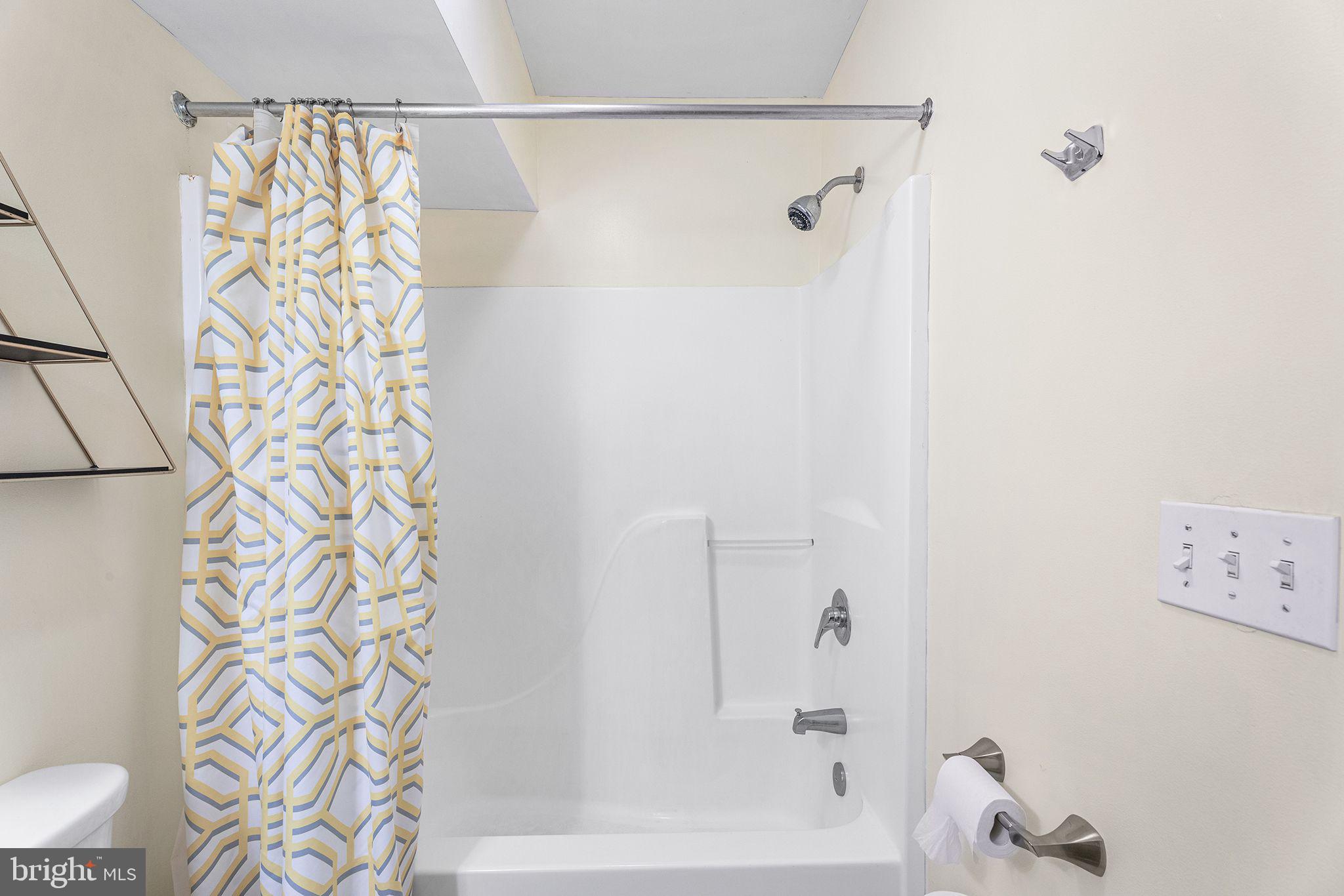 40126 W VIRGINIA AVENUE