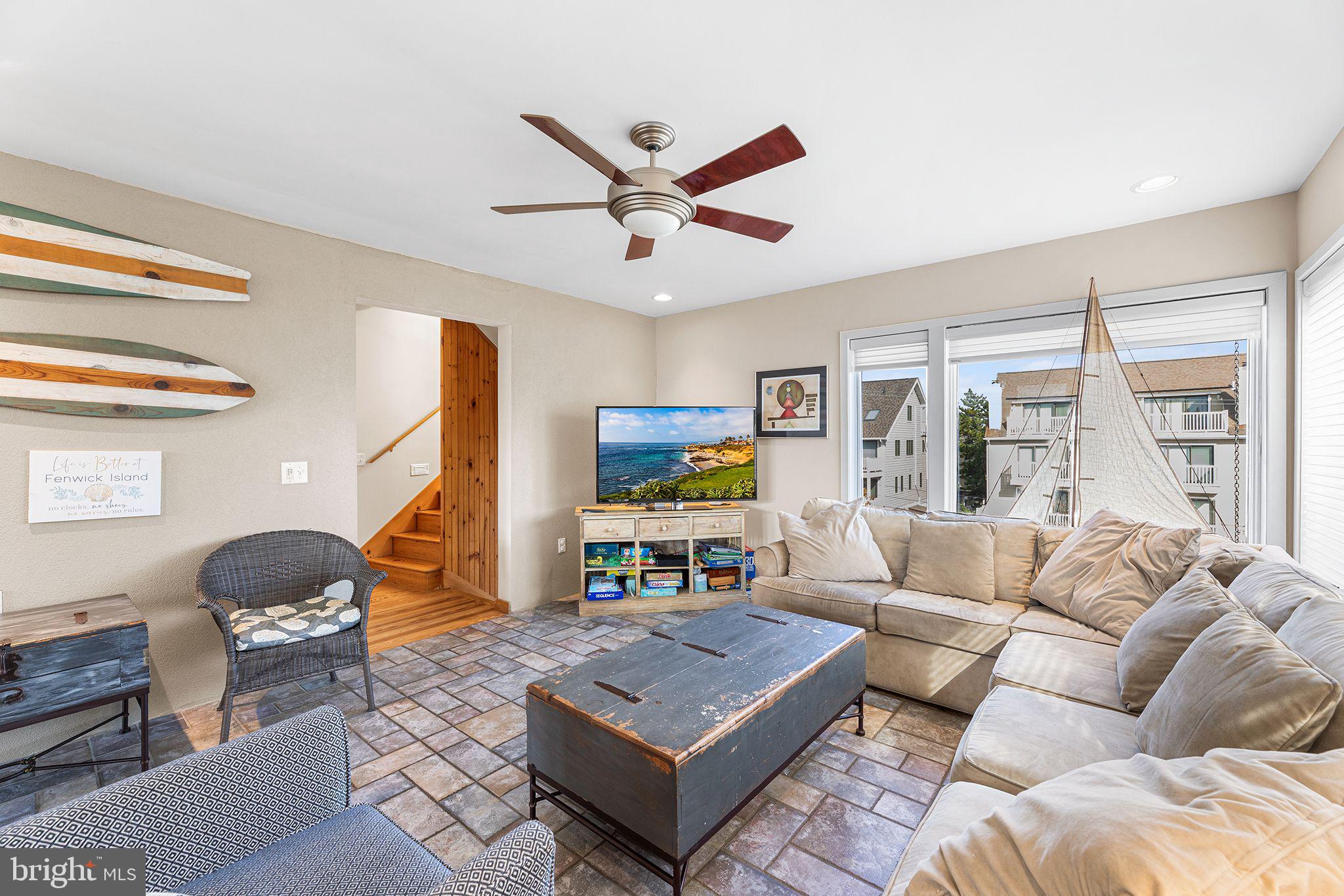 40126 W VIRGINIA AVENUE