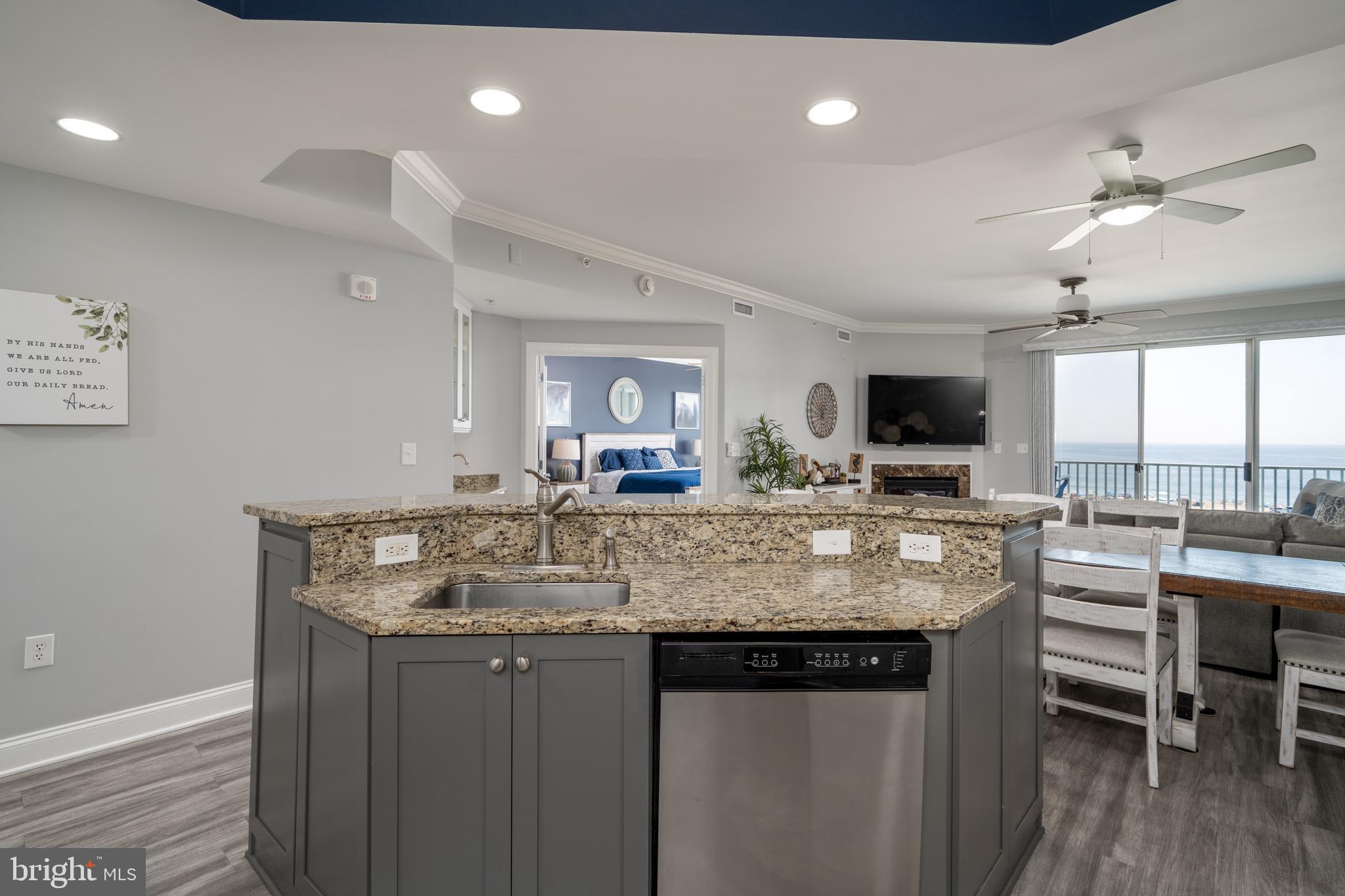 2 Dorchester STREET Unit: 605