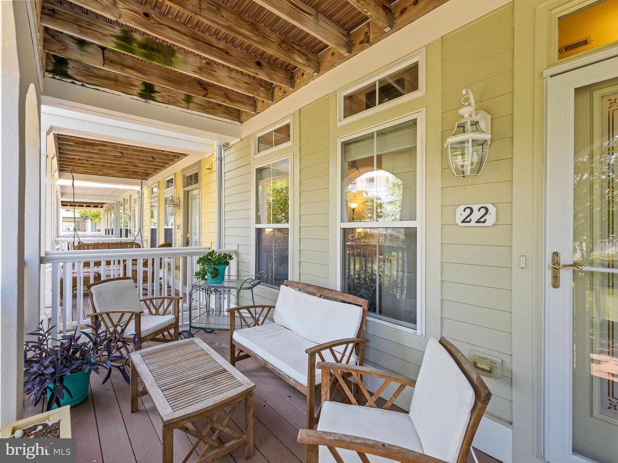 22 Canal Side Mews W
