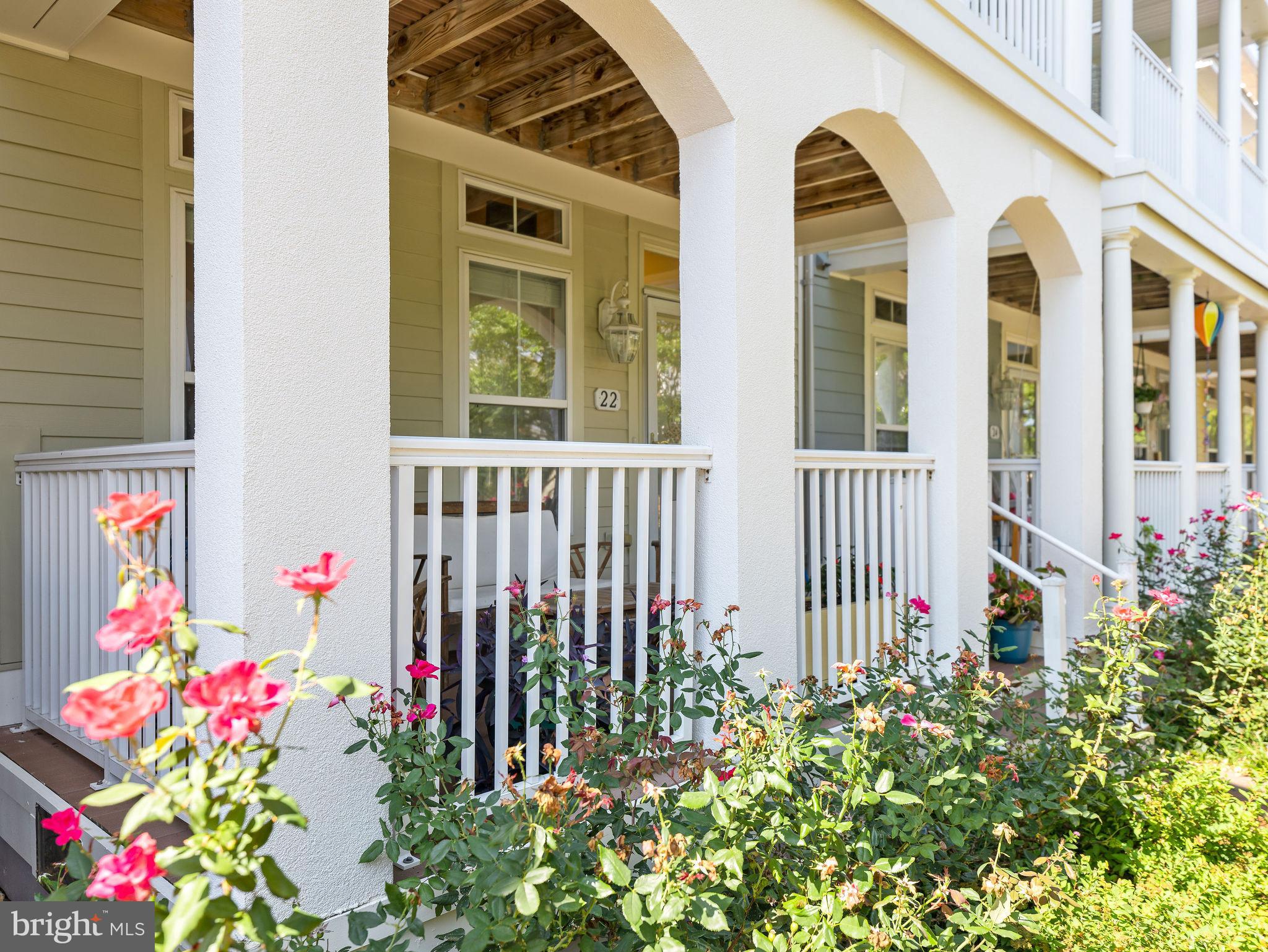 22 Canal Side Mews W