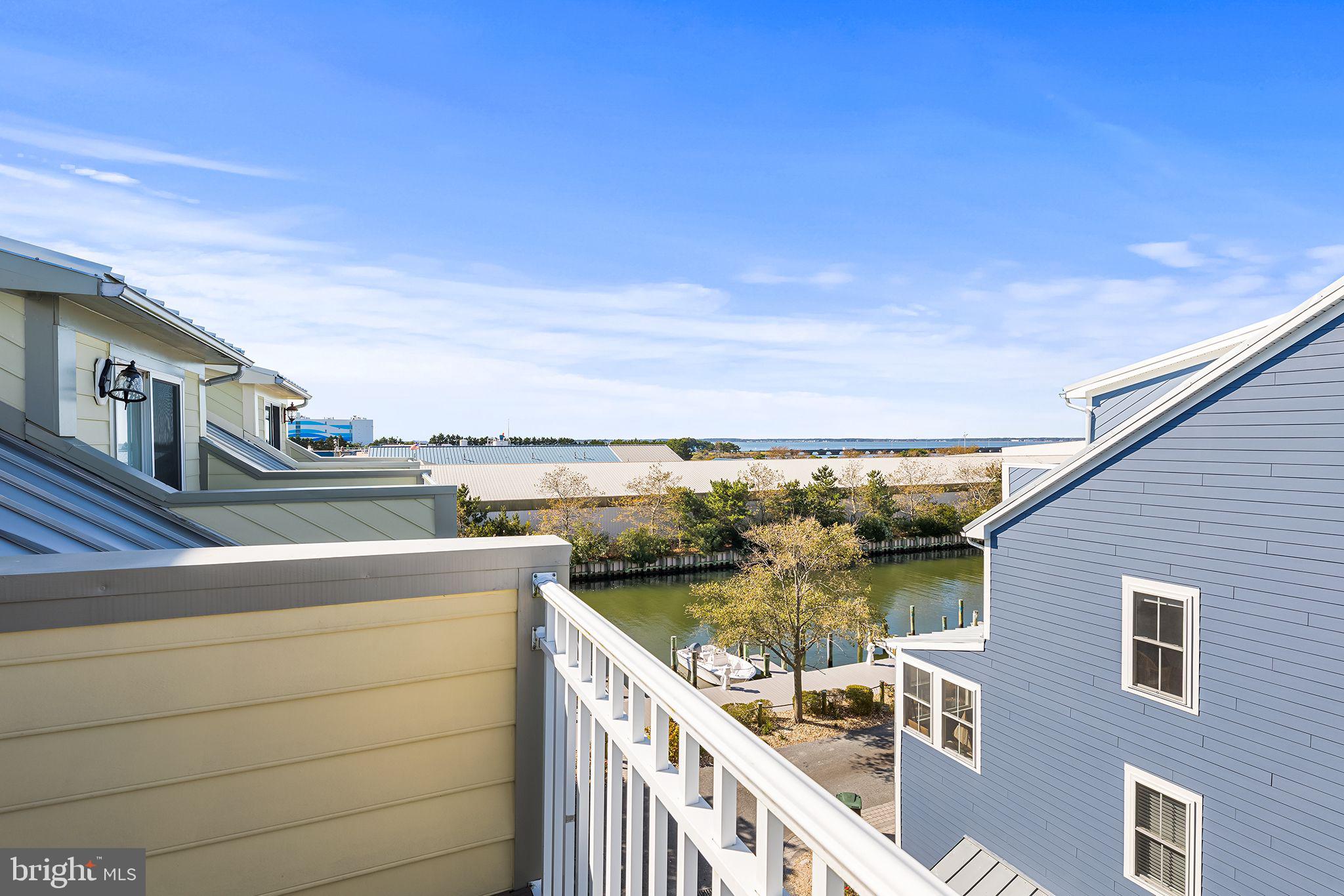 33 Island Edge DRIVE