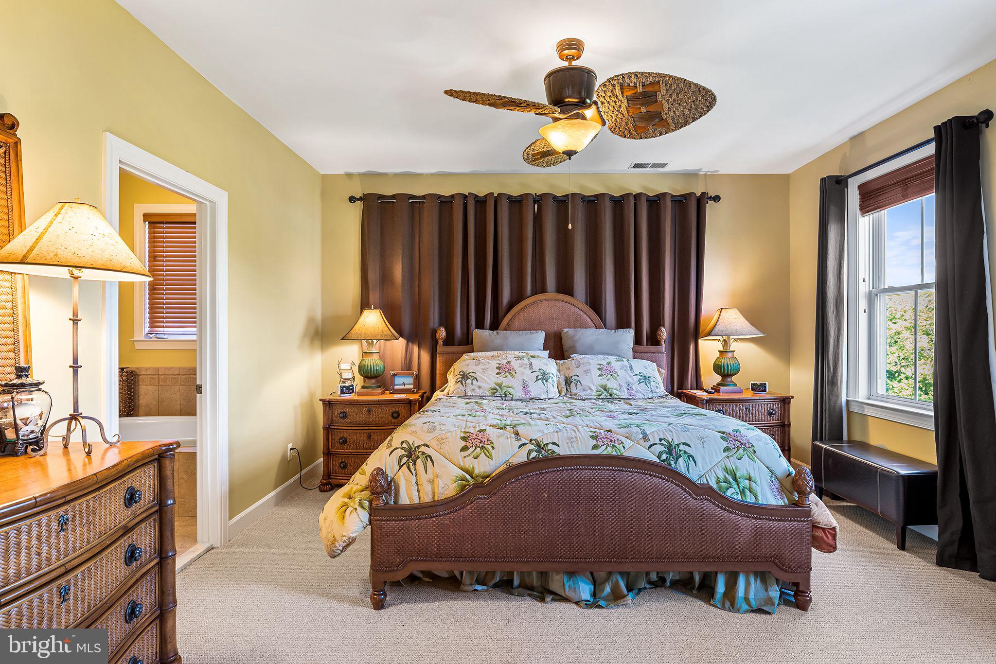 33 Island Edge DRIVE