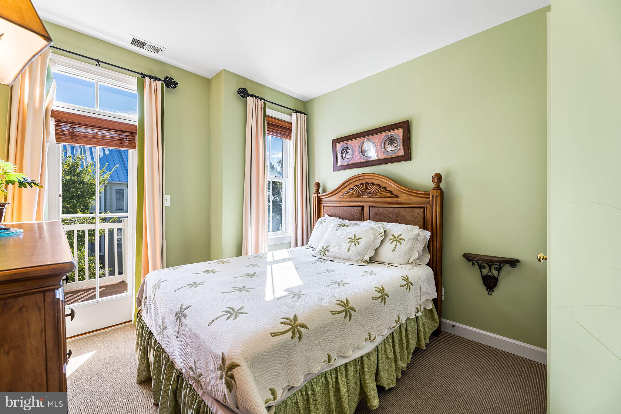 33 Island Edge DRIVE