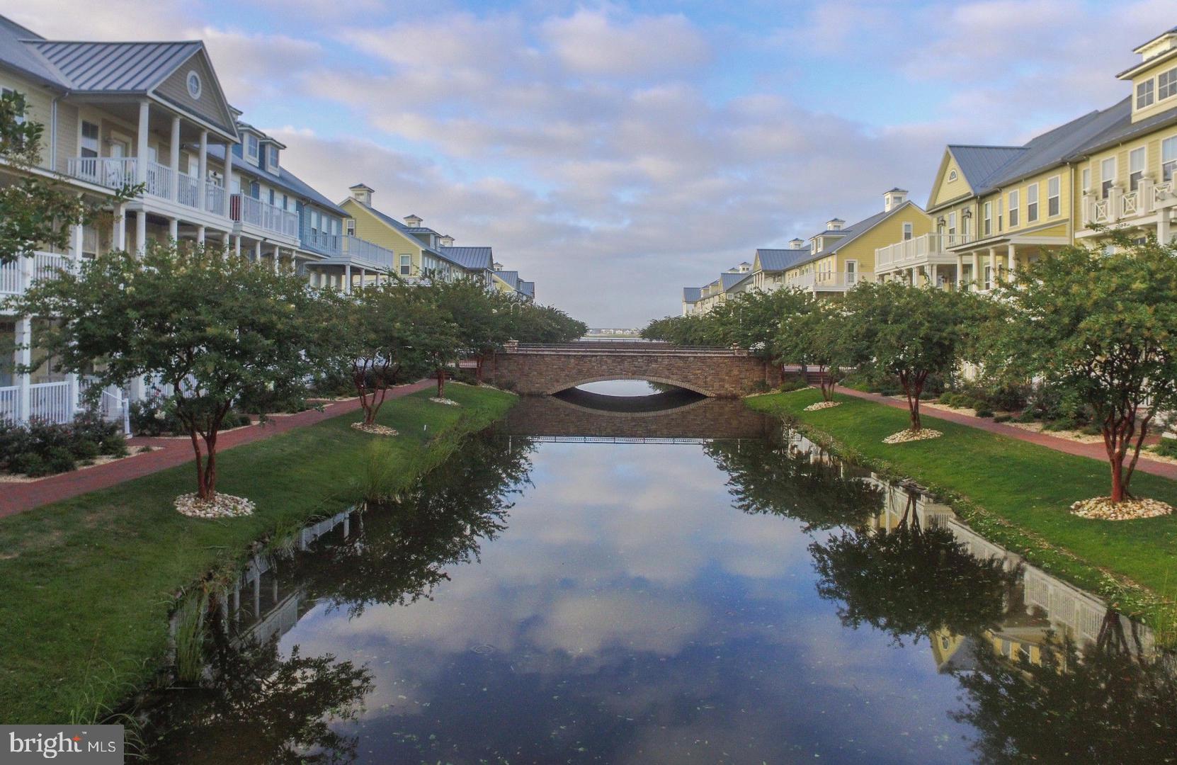 25 Canal Side MEWS E