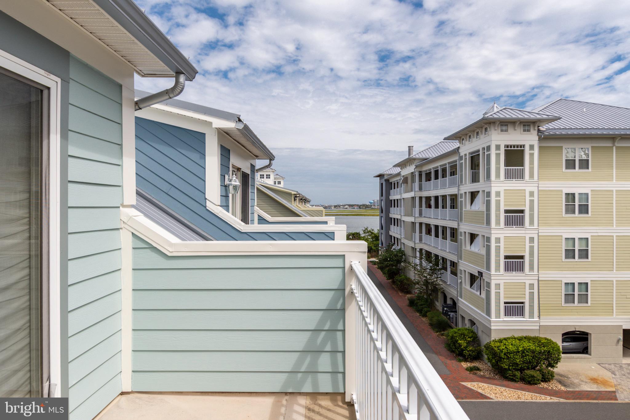 25 Canal Side MEWS E