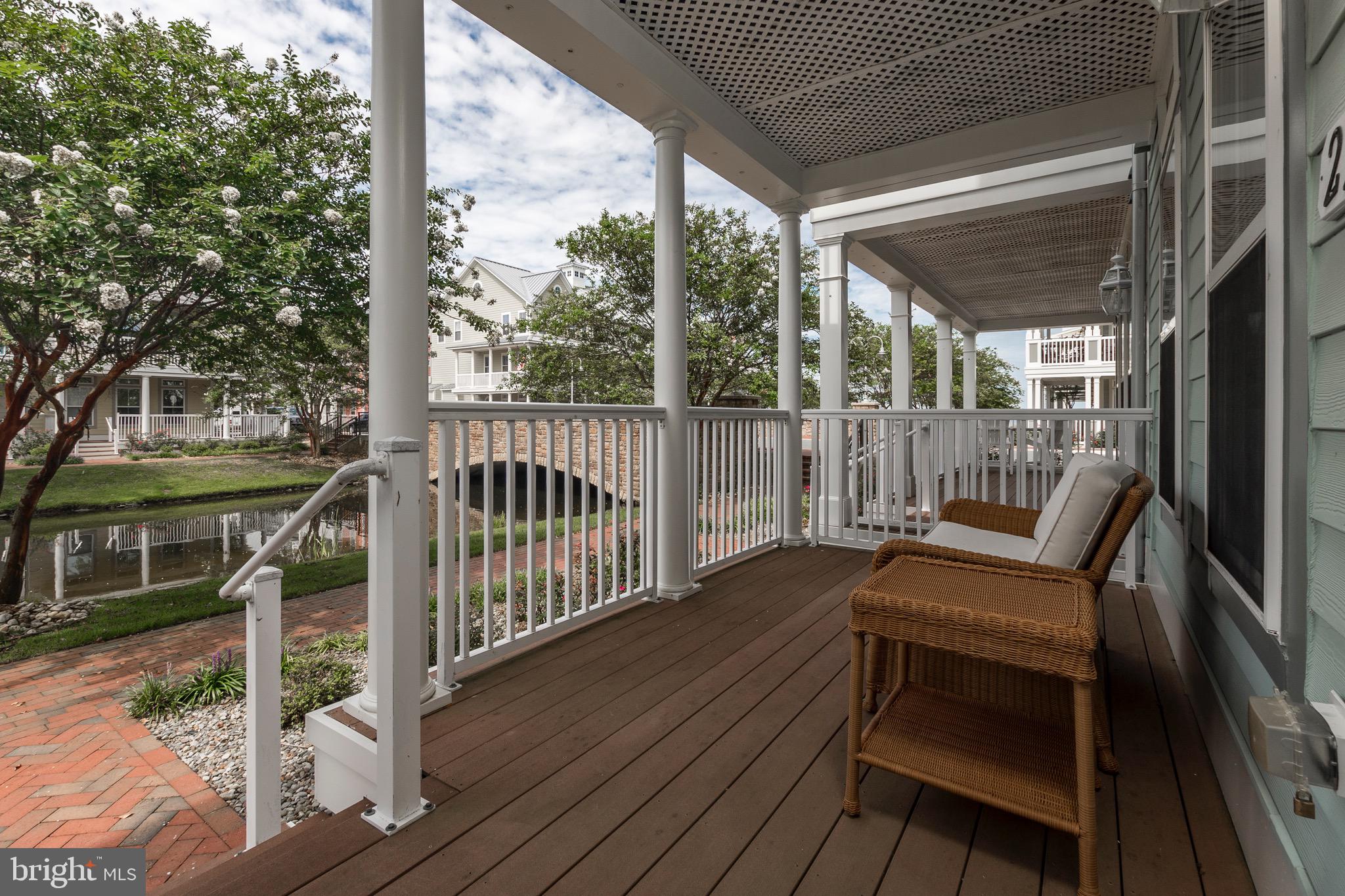 25 Canal Side MEWS E