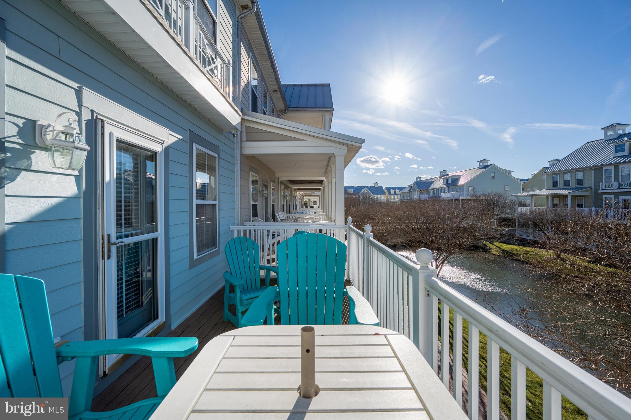 25 Canal Side MEWS E