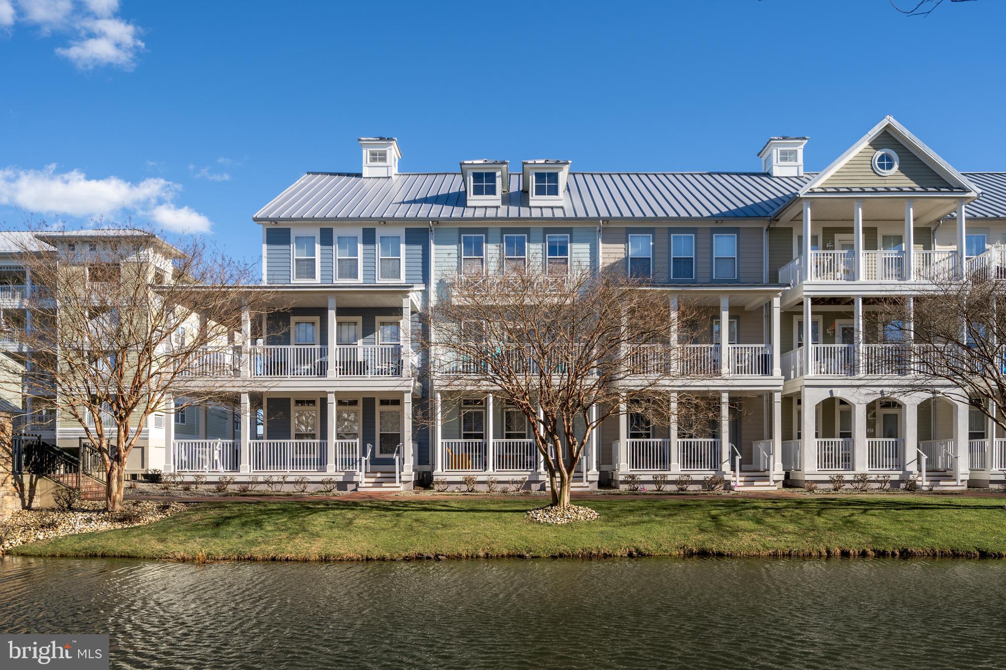 25 Canal Side MEWS E