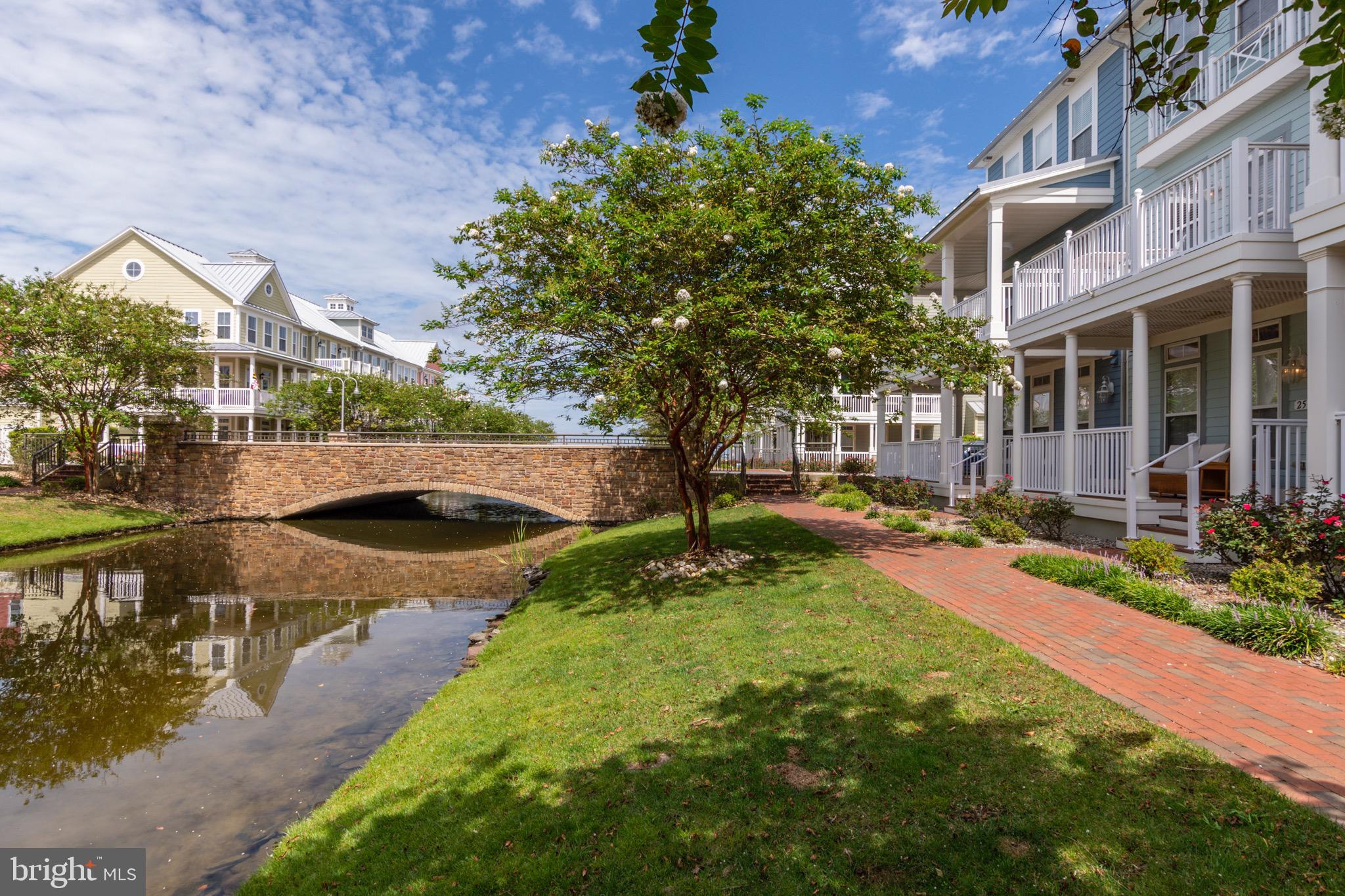 25 Canal Side MEWS E