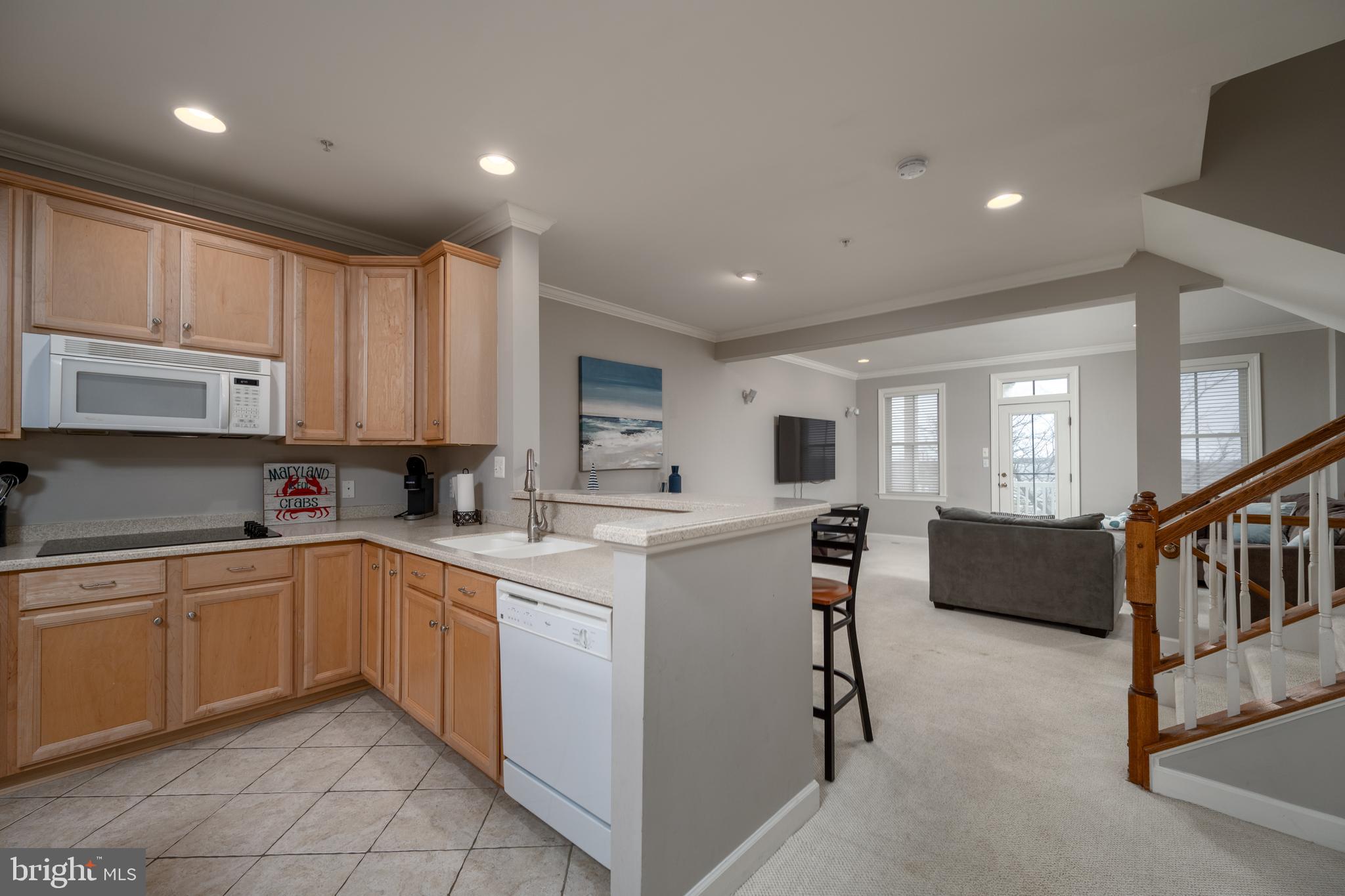6 Beach Side DRIVE