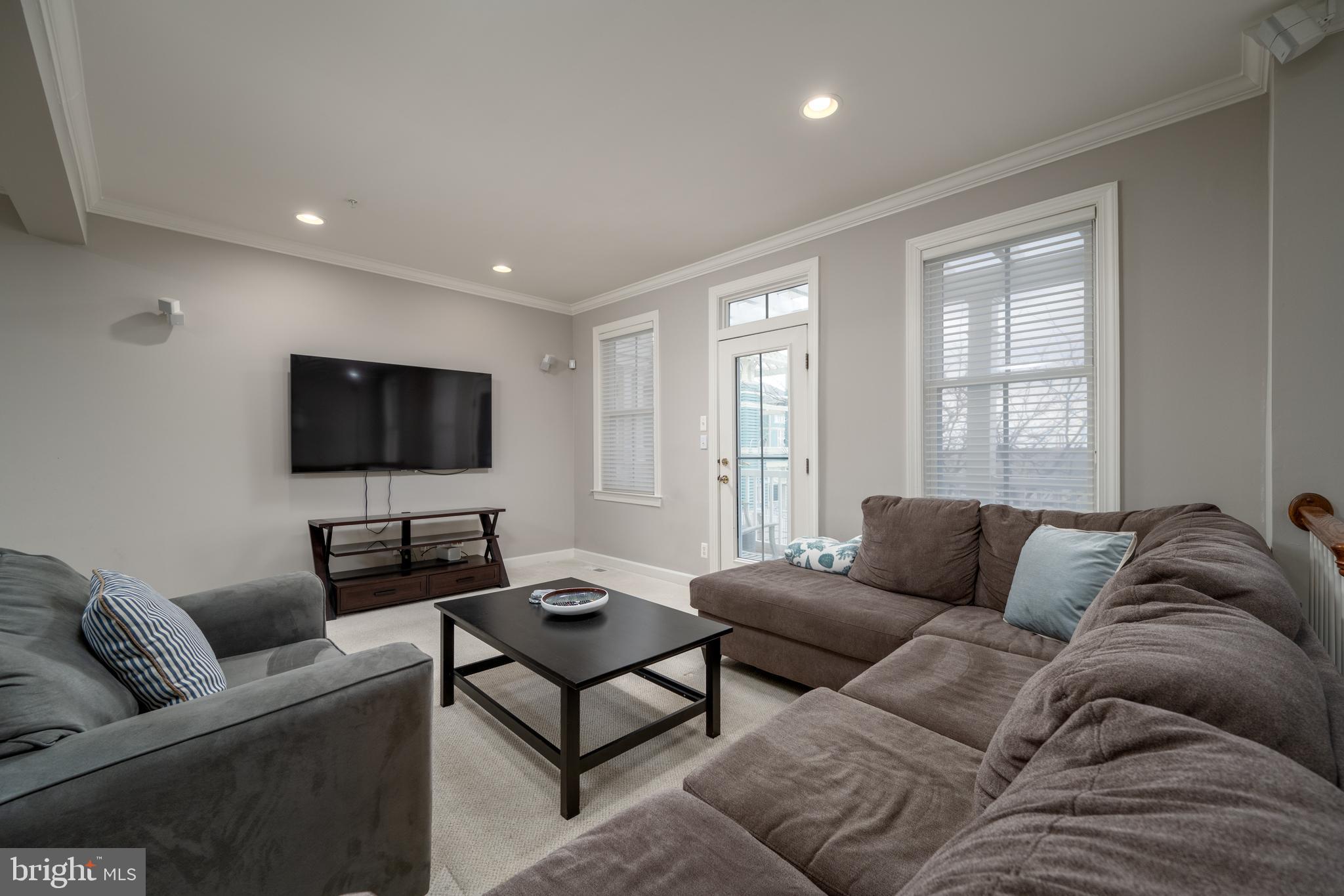 6 Beach Side DRIVE