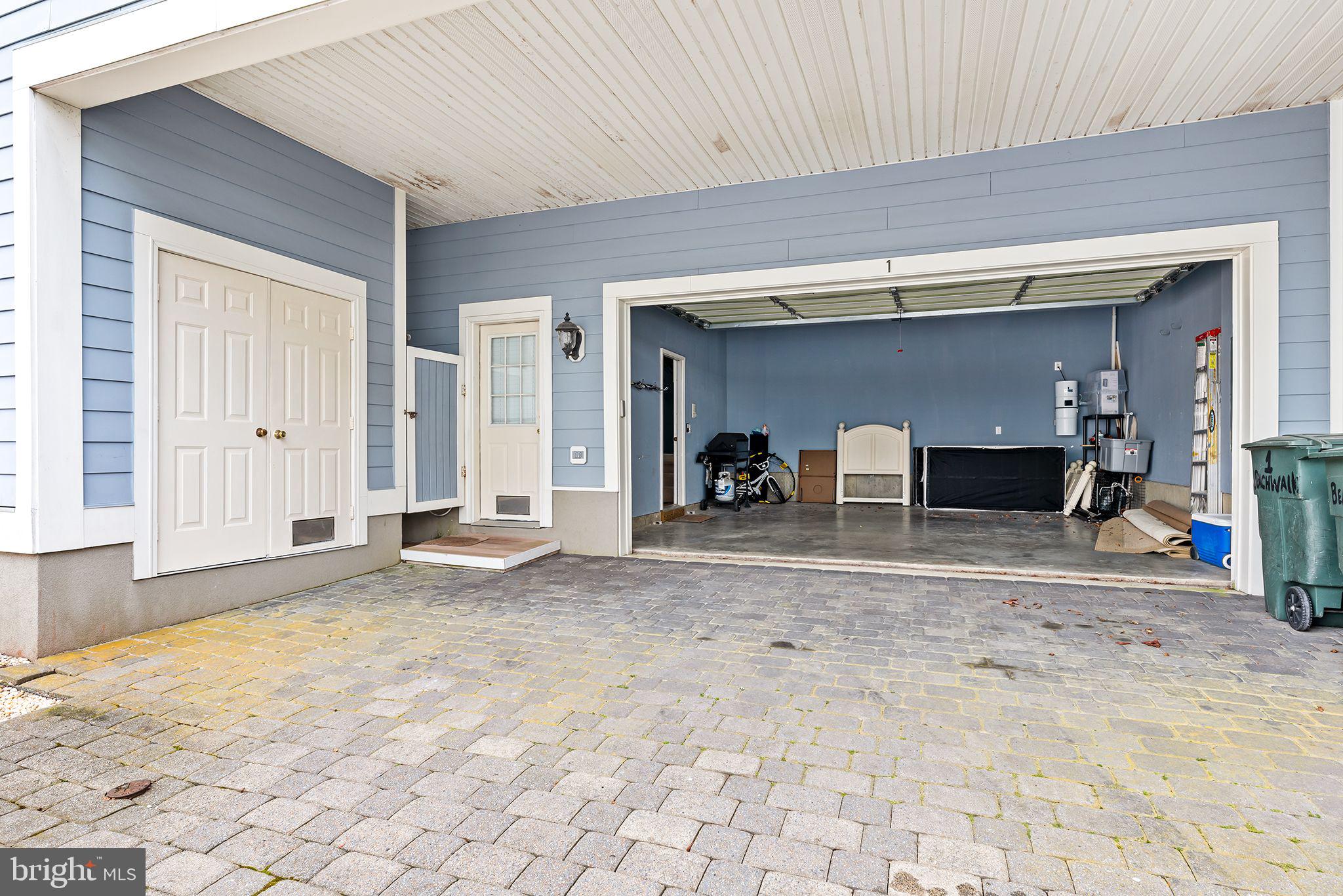 1 Beach Walk Mews Unit: LUS-AQ