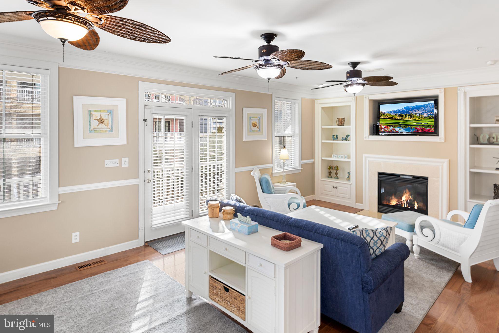 1 Beach Walk Mews Unit: LUS-AQ