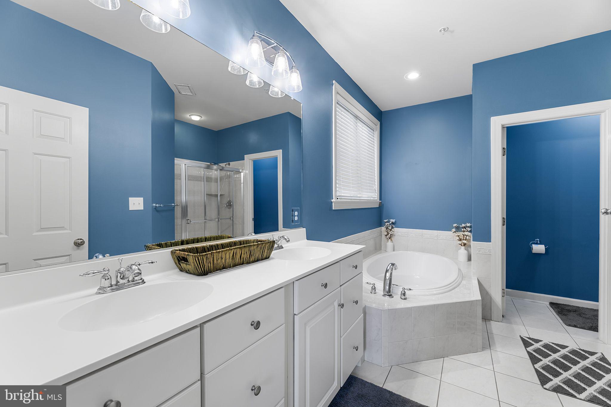 1 Beach Walk Mews Unit: LUS-AQ