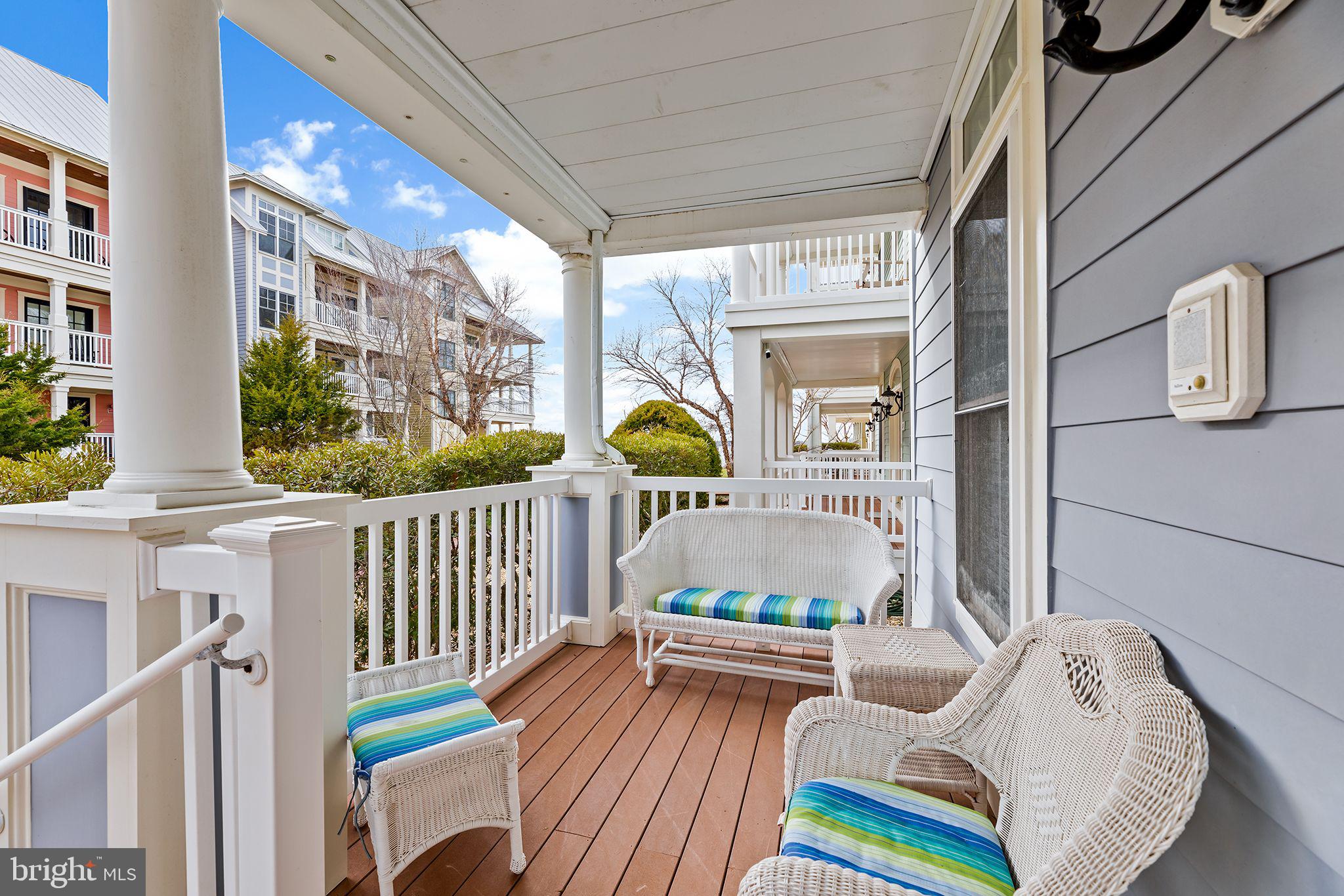 1 Beach Walk Mews Unit: LUS-AQ