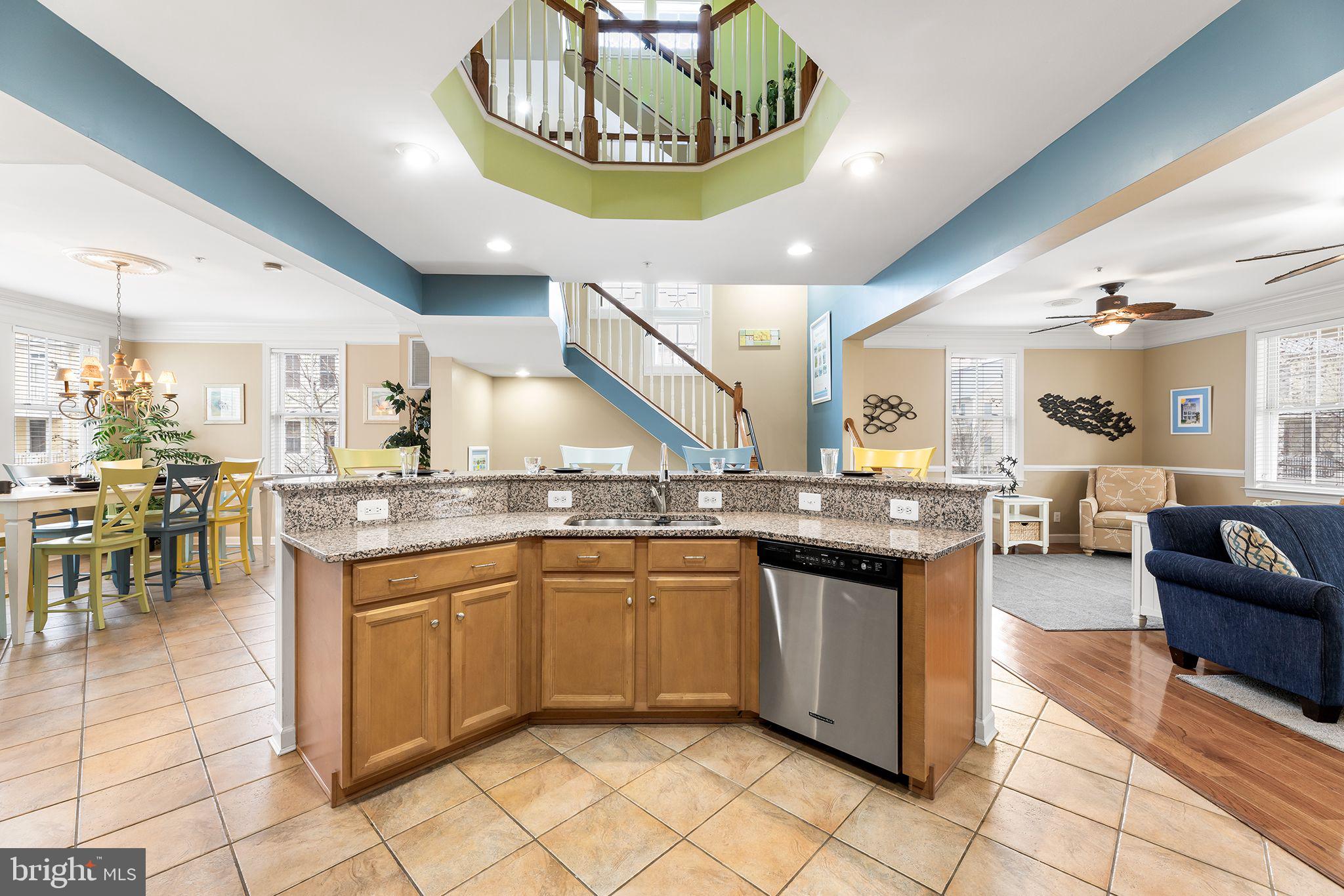 1 Beach Walk Mews Unit: LUS-AQ