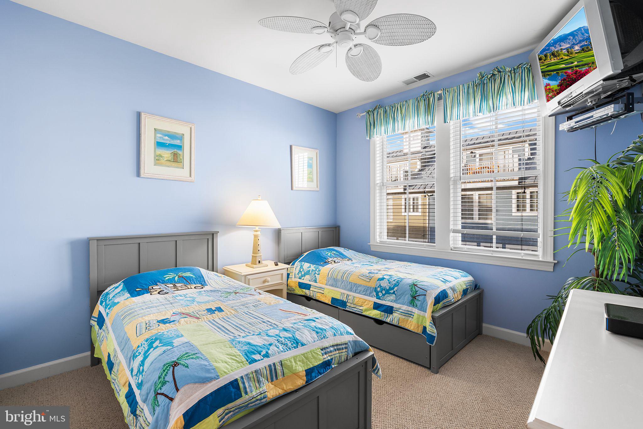 1 Beach Walk Mews Unit: LUS-AQ