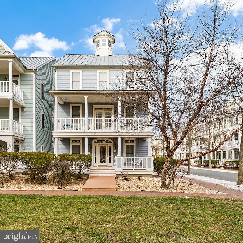 1 Beach Walk Mews Unit: LUS-AQ