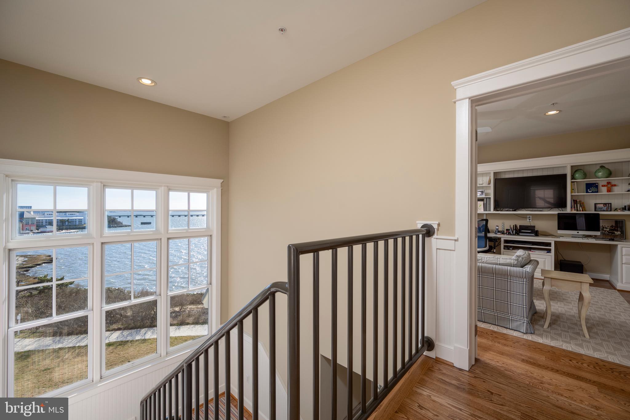 3 Pier Walk Mews