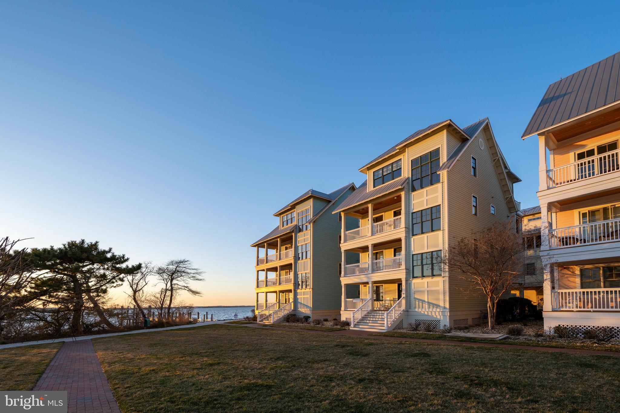 3 Pier Walk Mews