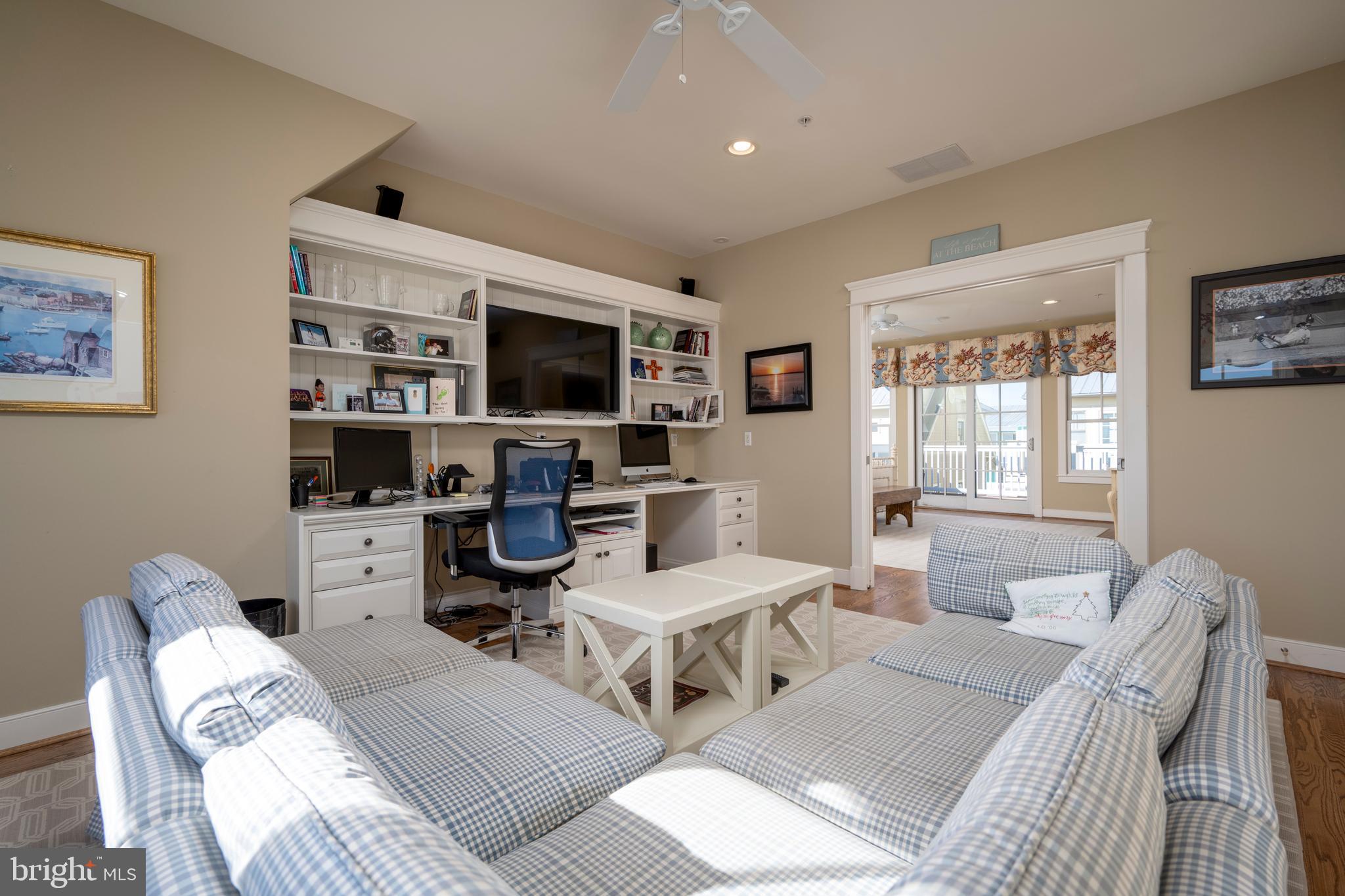 3 Pier Walk Mews