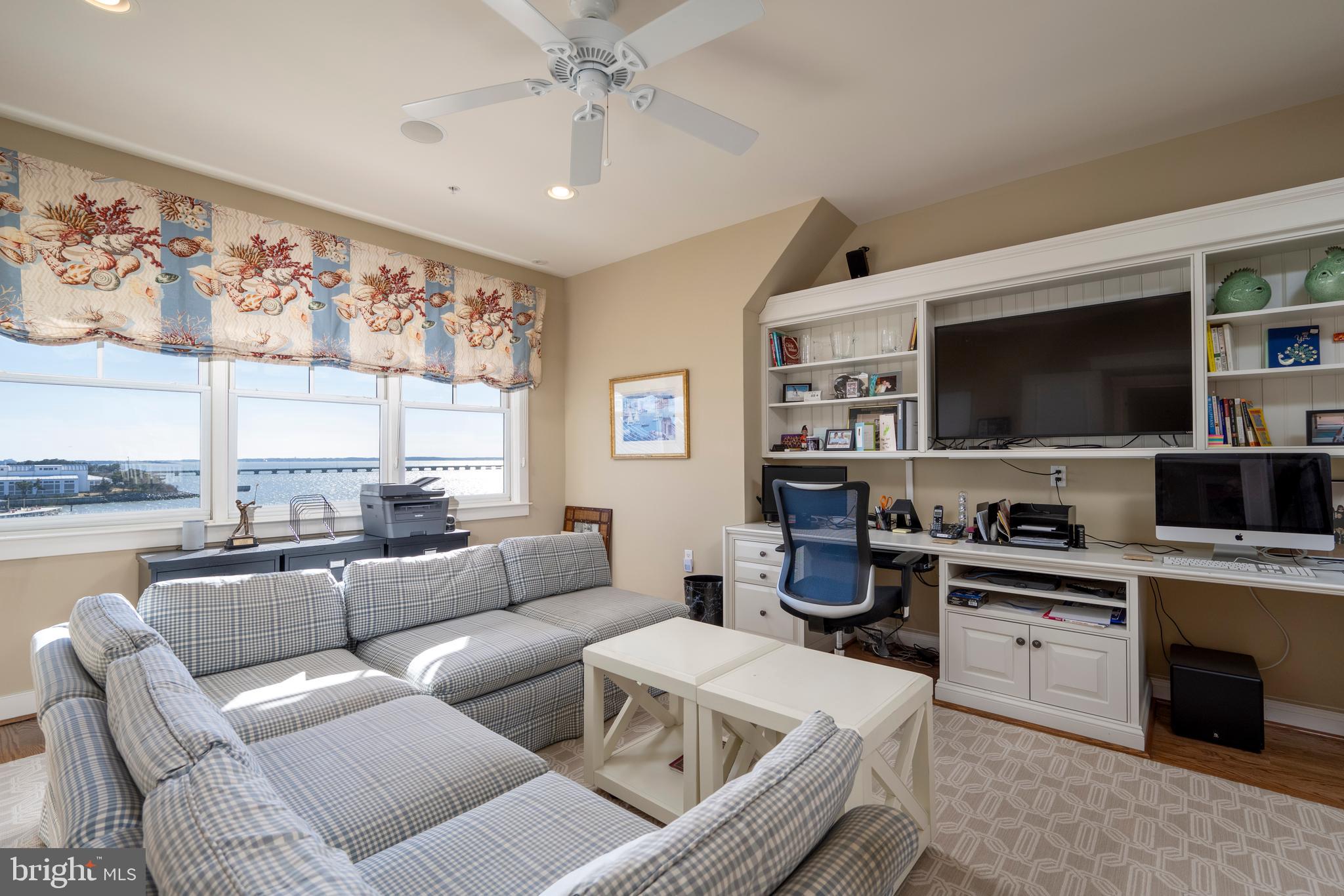 3 Pier Walk Mews