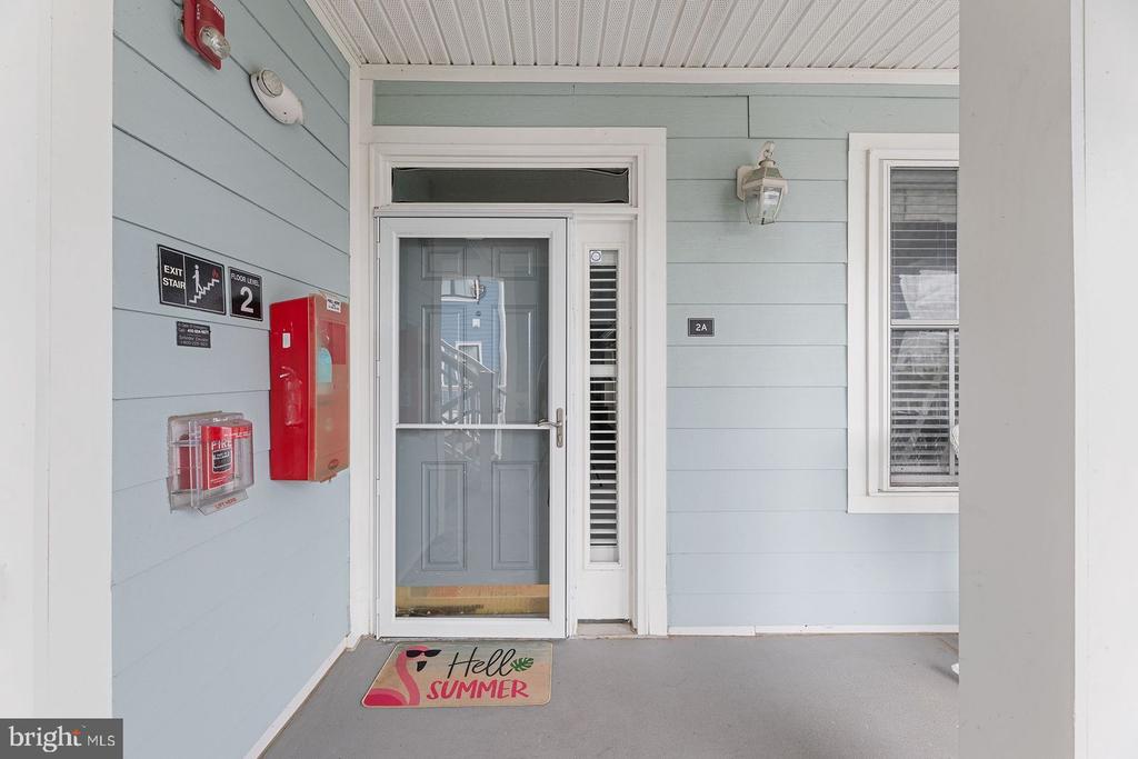 6 Fountain Dr E #2a