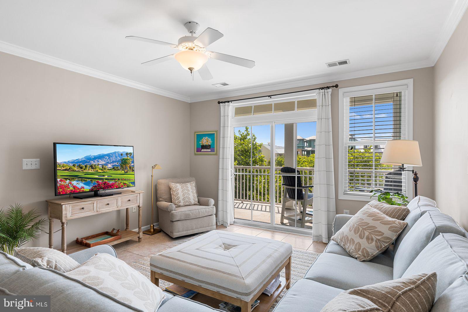6 Fountain Dr E #3b